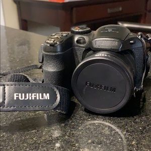 FUJIFILM FINEPIX S Camera with case